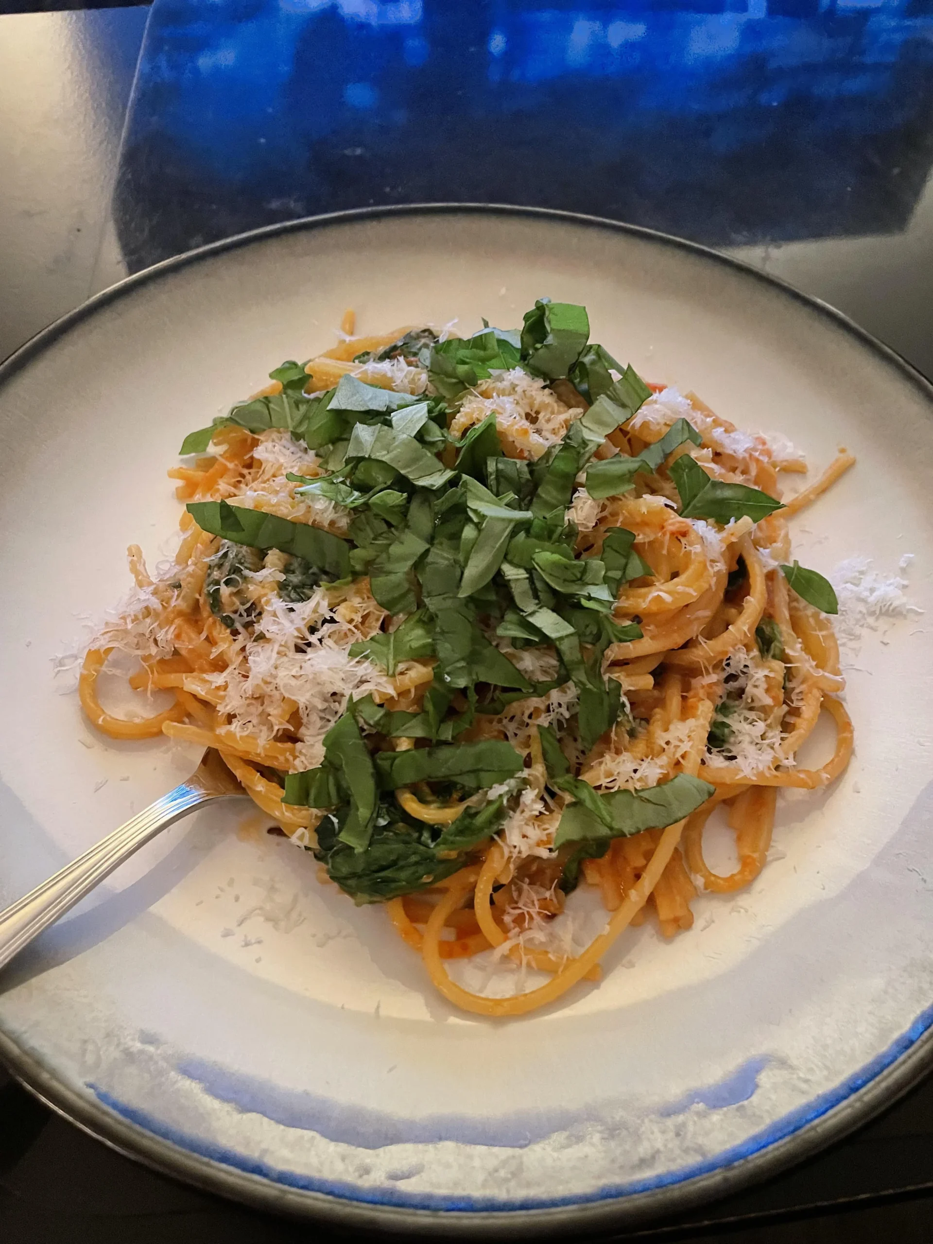 Spinach Pasta with Roasted Red Pepper Sauce