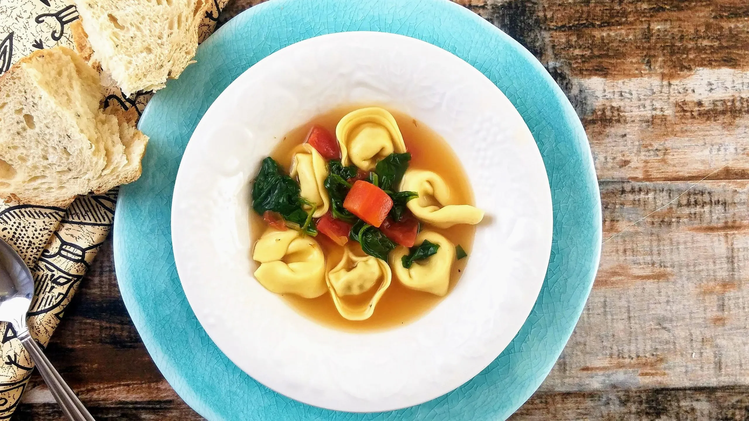 Spinach Tortellini en Brodo