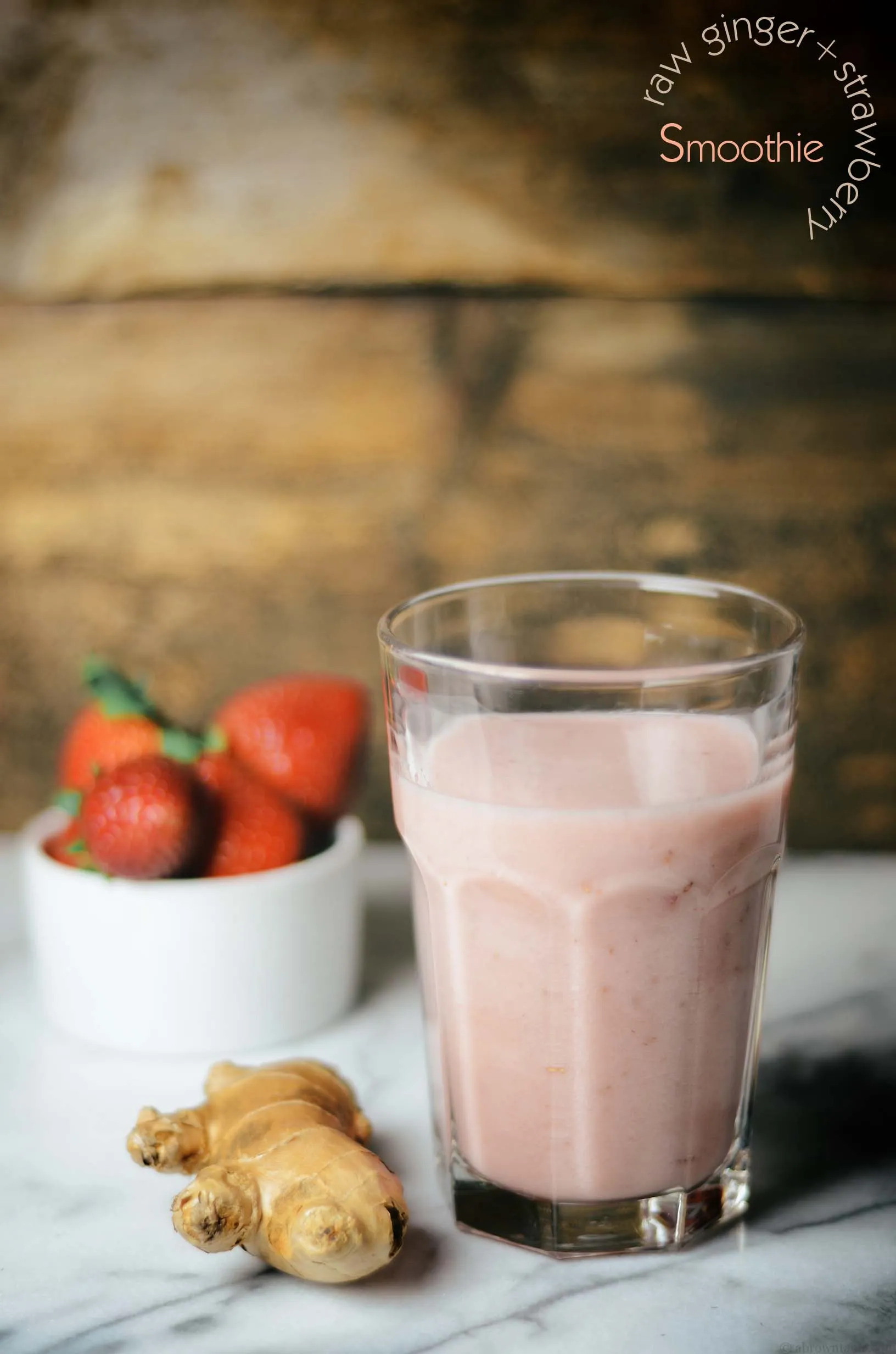 Strawberry Ginger Zinger Green Smoothie