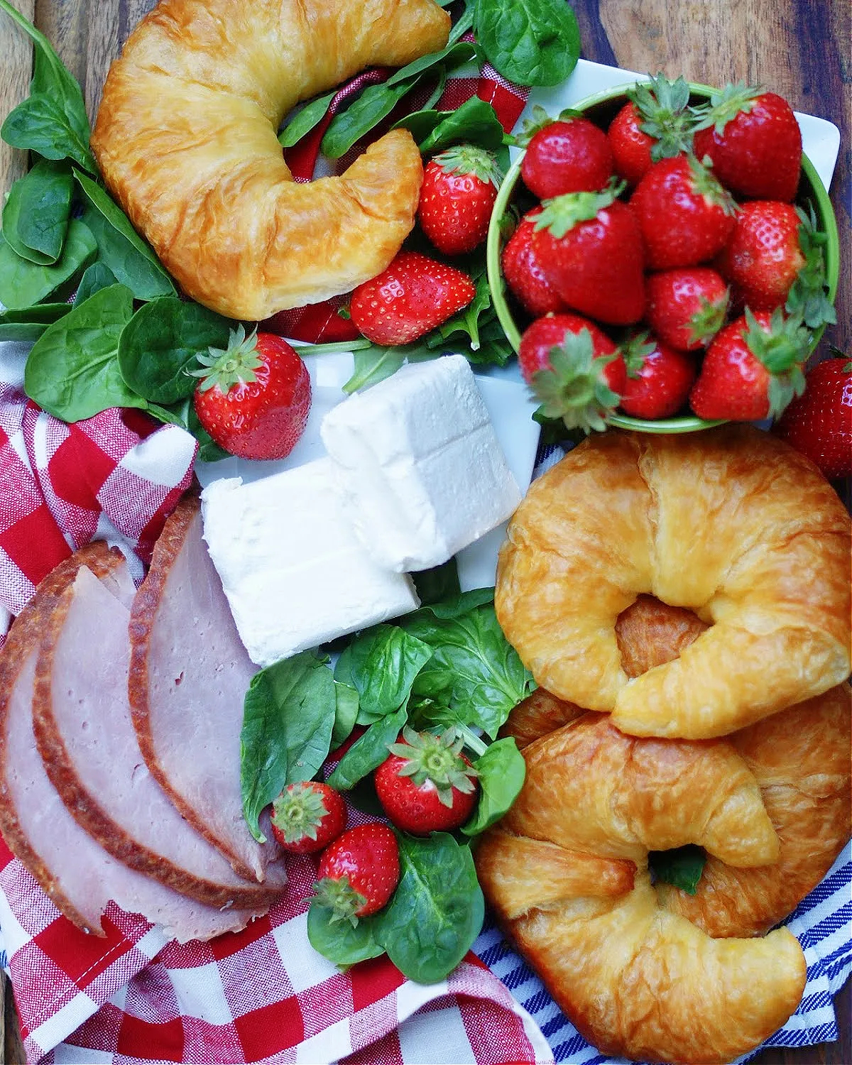 Strawberry and Cream Cheese Sandwich