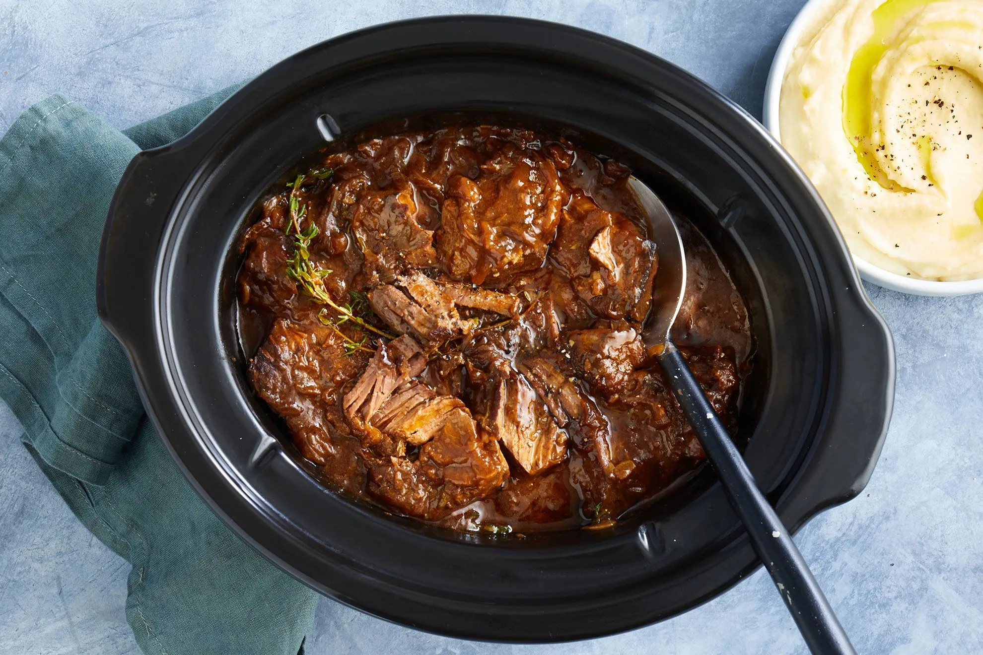 Sunday Slow Cooker Spicy Braised Beef