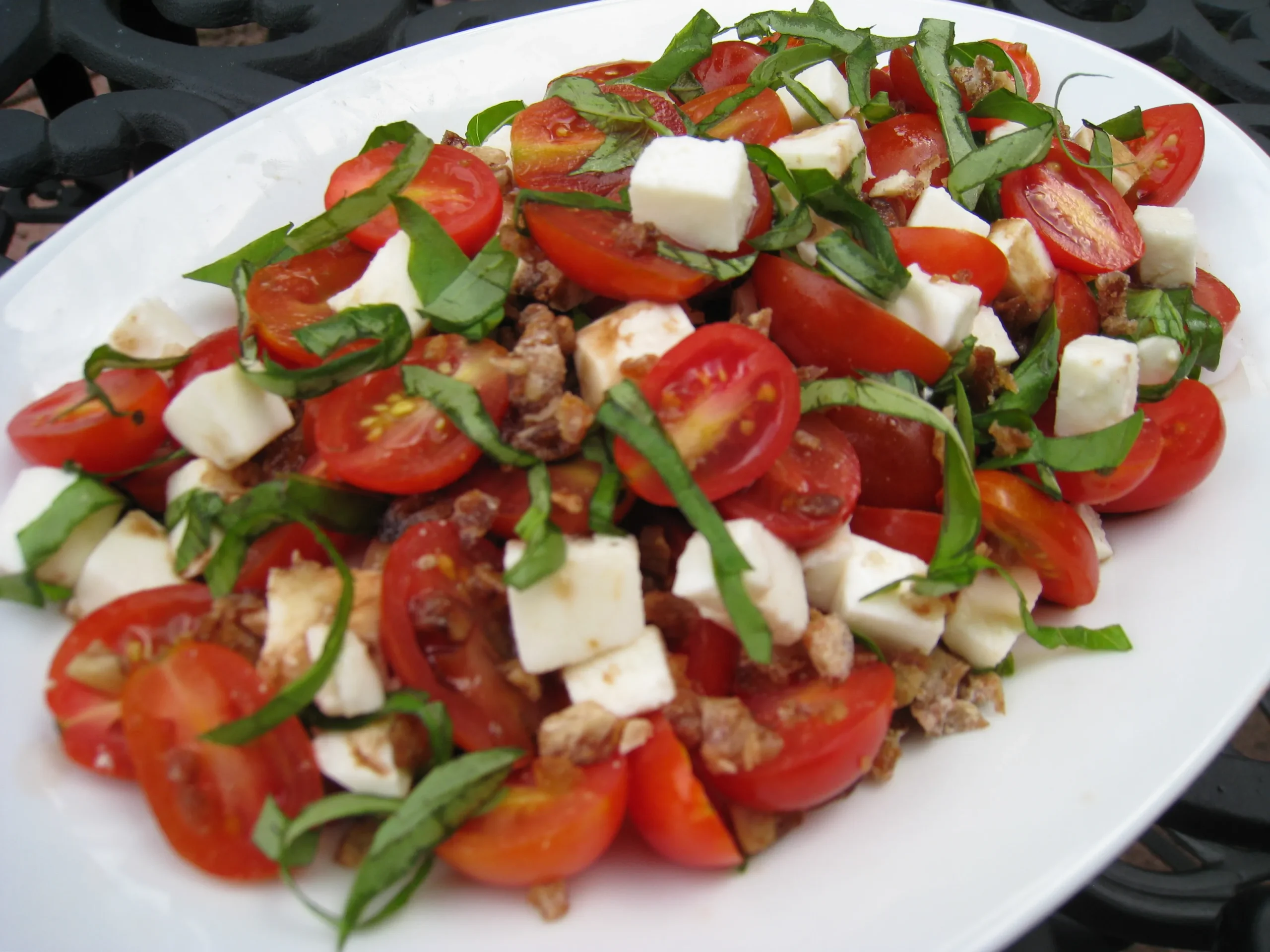 Tomato Basil Mozzarella Salad Southern Living