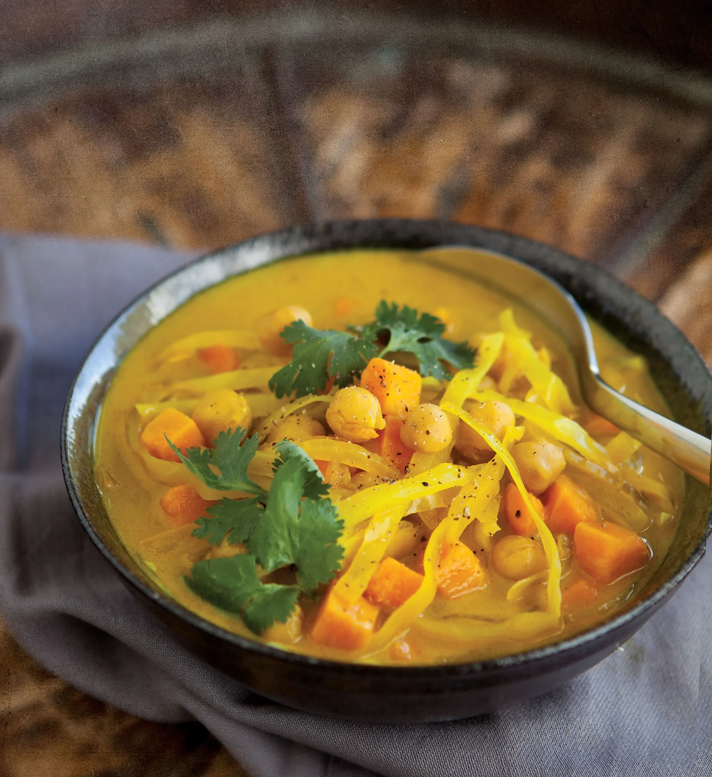 Toms Cabbage Curry Soup