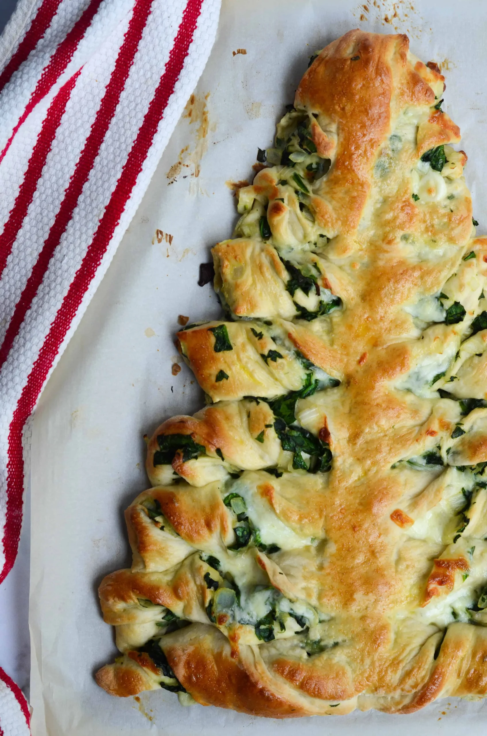 Vegan Christmas Tree Pull Apart Bread