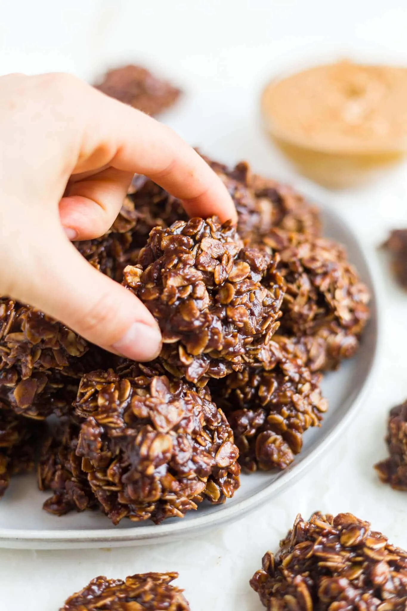Vegan Oat Cookies with Chocolate