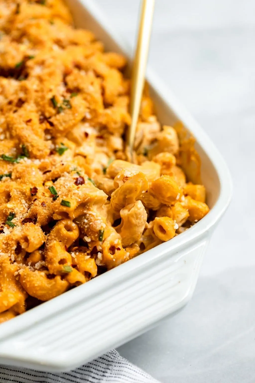 Vegetarian Buffalo Mac Cheese