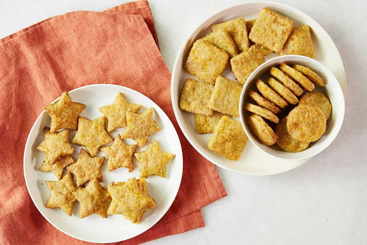 Whole Grain Baked Cheese Crackers for Baby and Toddler