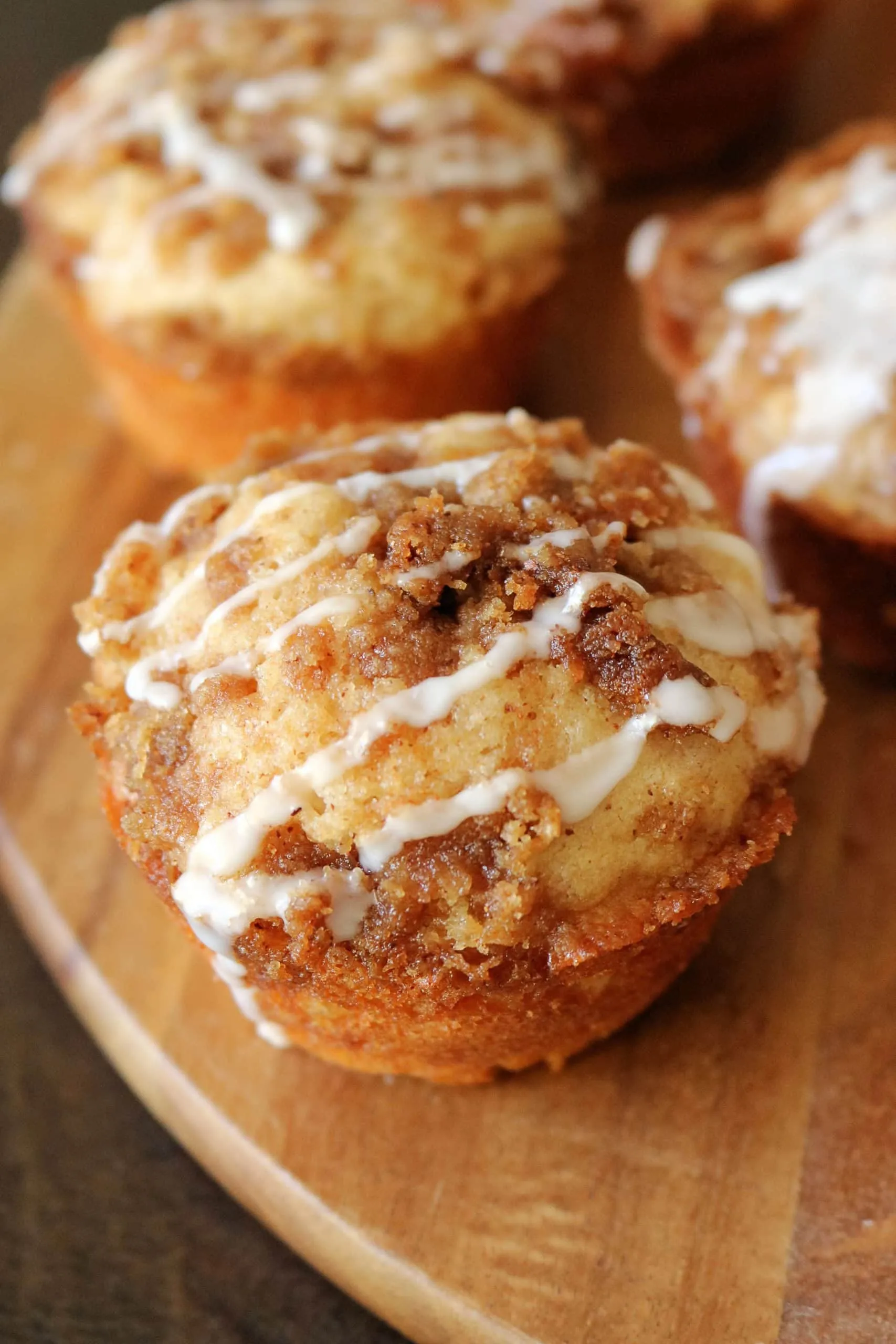 date coffee cake yogurt muffins with cinnamon streusel