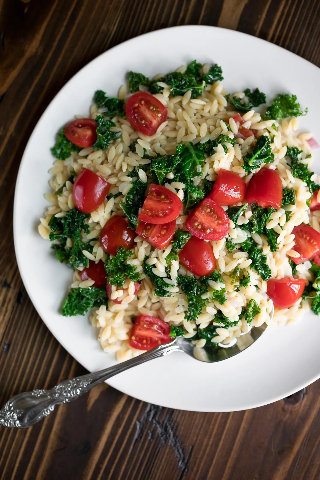lemony orzo kale and tomatoes