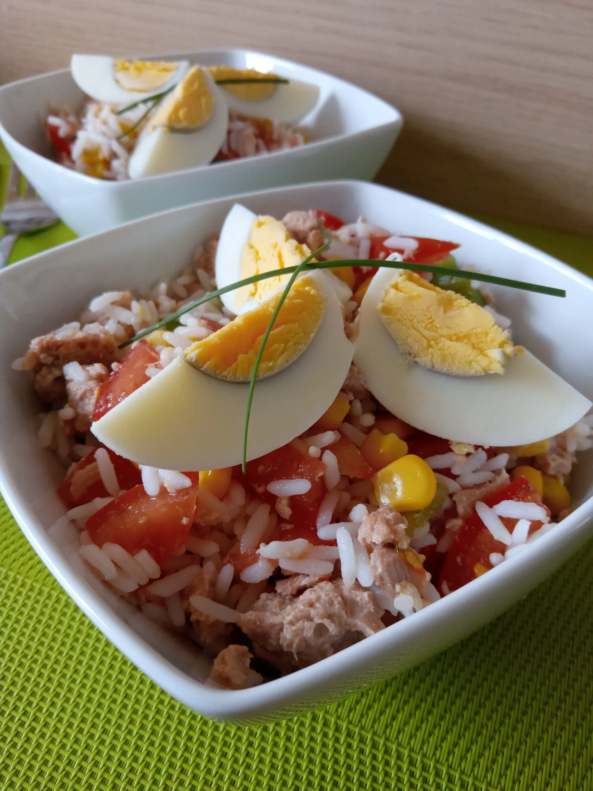 salade de riz brun au thon et olives noires